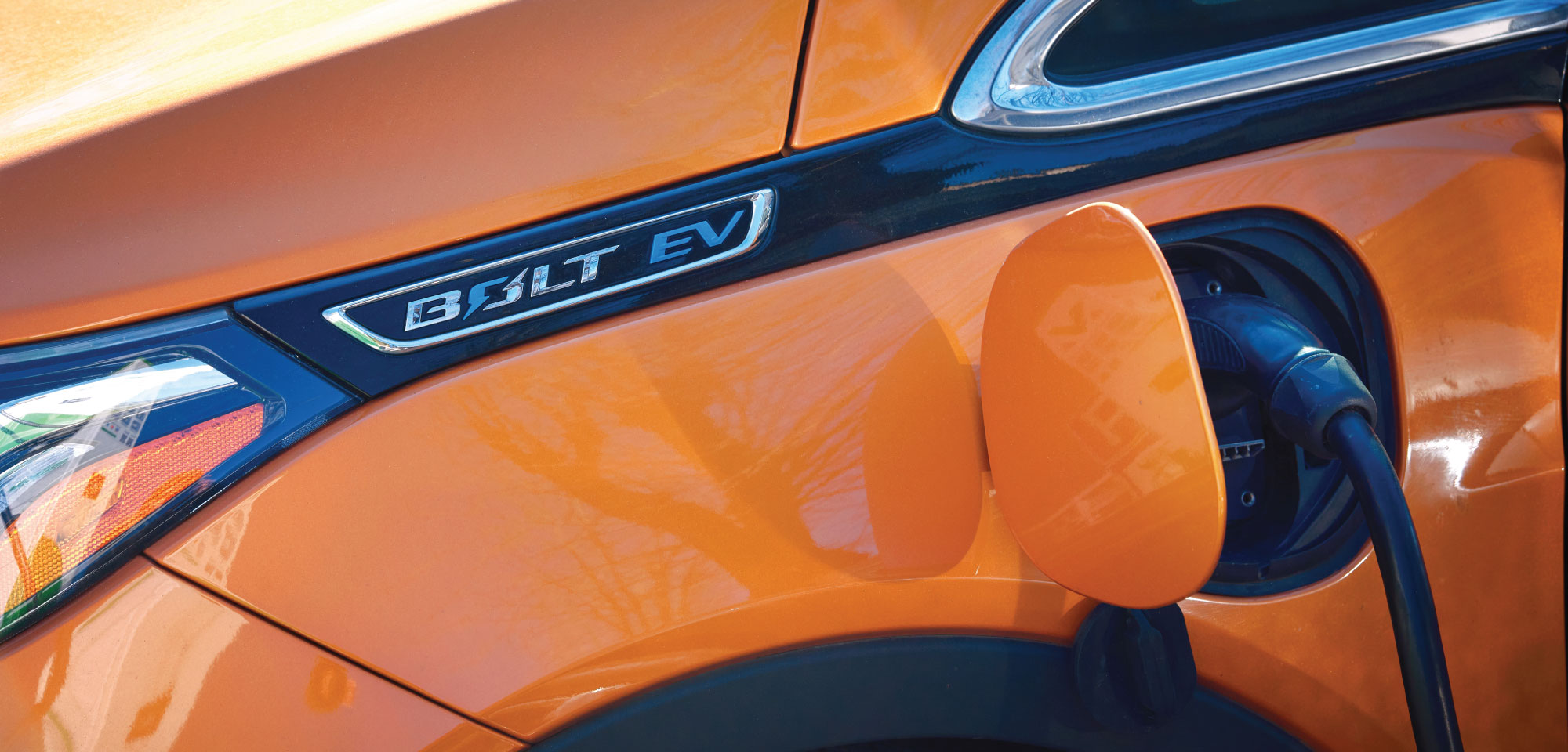 PG&E, GM, Ford to test EVs as whole-home battery backup