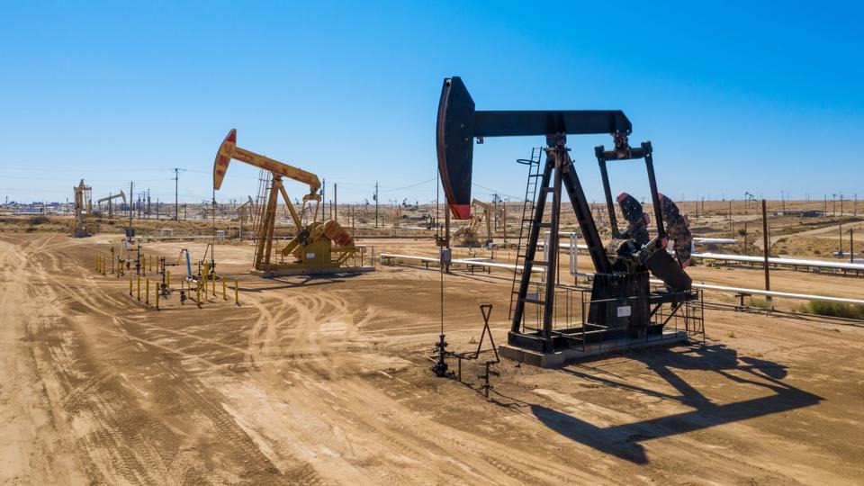 Declining fossil fuel jobs makes way for renewable energy careers